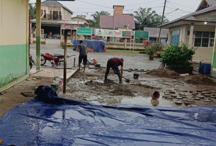 Gotong Royong, Selesai Ngecor Hujan Manesor