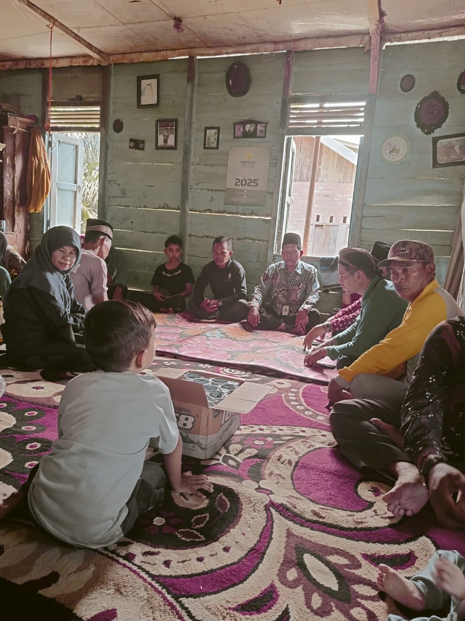 Takziah ke Rumah Duka, Kepala MTs N 5 Sampaikan Ucapan Belasungkawa