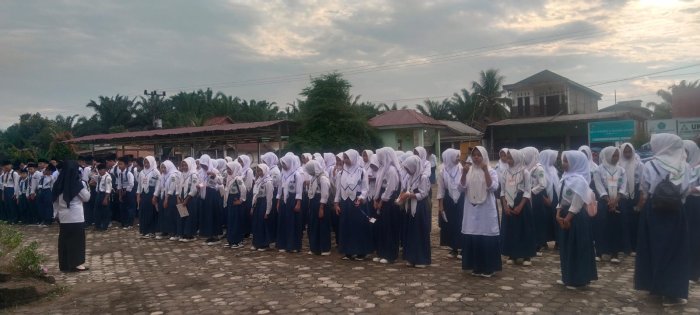 Hari Pertama ASAS MTsN 5, Panitia Beri Pengarahan