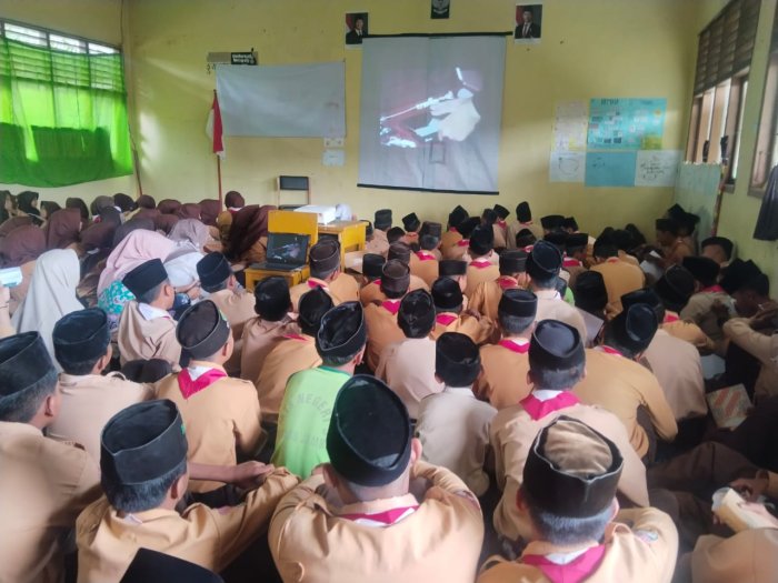 G 30 S PKI, Nobar Untuk Mengambil Itibar