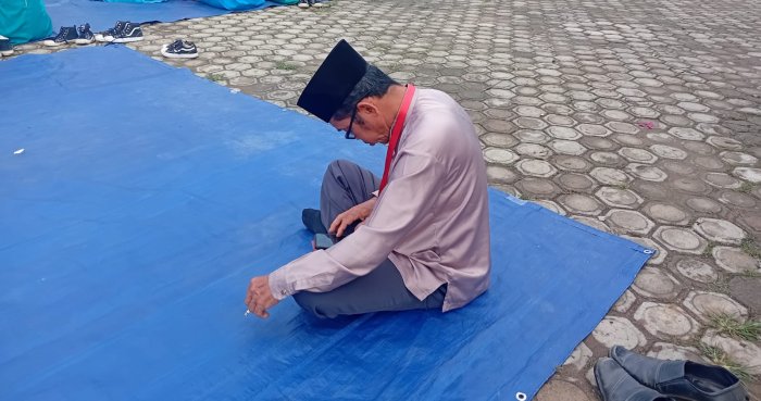 Fahrul Razi, Guru Senior Yang Selalu Happy