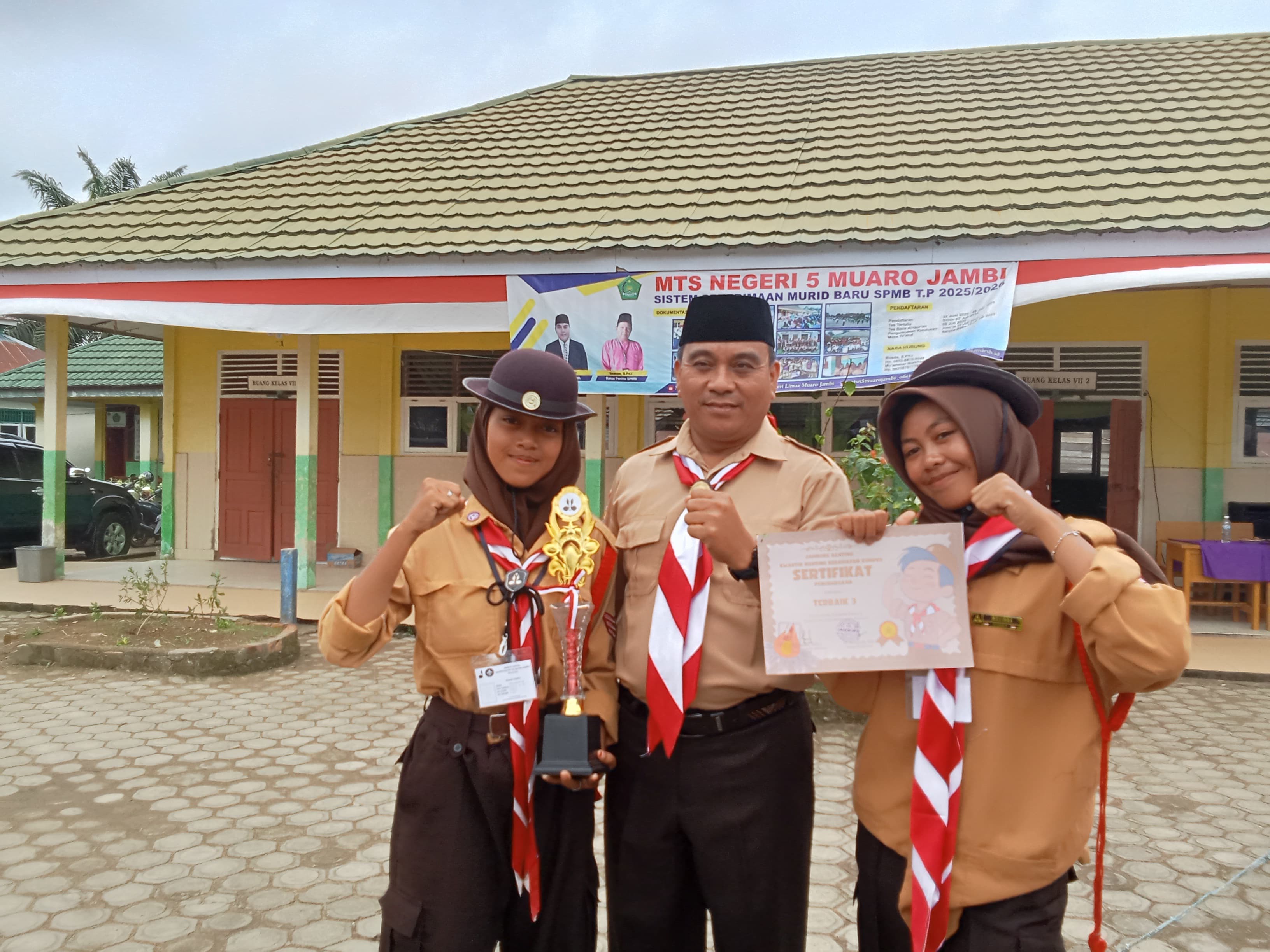 Upacara Hari Pramuka, MTs N 5 Rebut Juara Umum 3.