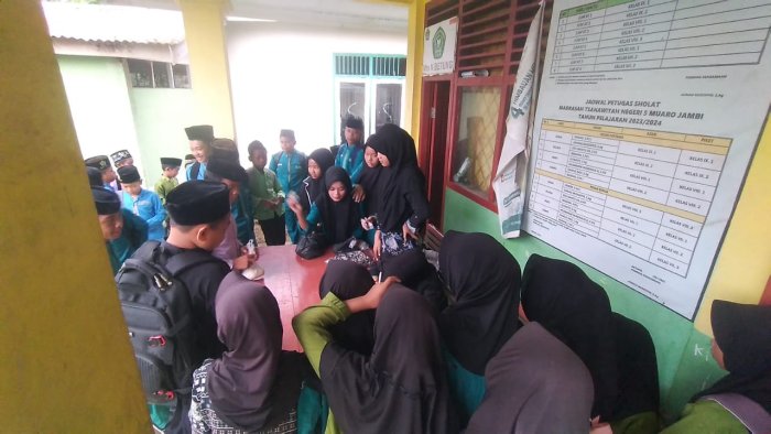 Musibah Kebakaran, Hari Ini MTsN 5 Kumpulkan Sumbangan.