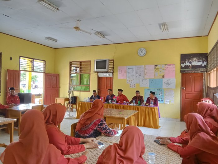 Tim Penilai Lomba Mengajar, Kepala MTsN 5 Muaro Jambi Tidak Diikutkan Babak Final.