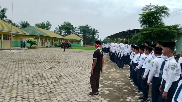 Hari Pahlawan, Upacara Bendera Berlangsung Penuh Khidmat