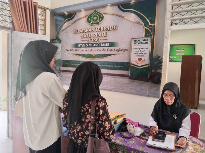 PTSP MTsN 5, Siap Melayani Dengan Sepenuh Jiwa