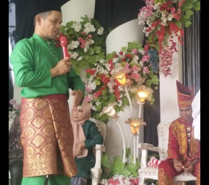 Akhir Pekan, Guru MTsN 5 Muaro Jambi Sampaikan Nasihat Pernikahan.