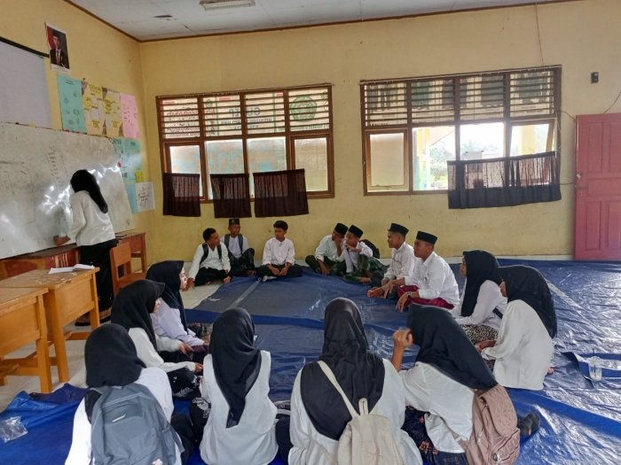 Meriahkan Pawai Taaruf FASI, OSIM MTsN 5 Gelar Rapat Persiapan