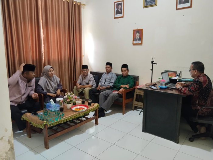 Briefing Unsur Pimpinan, Mencari Solusi Berbagai Permasalahan.