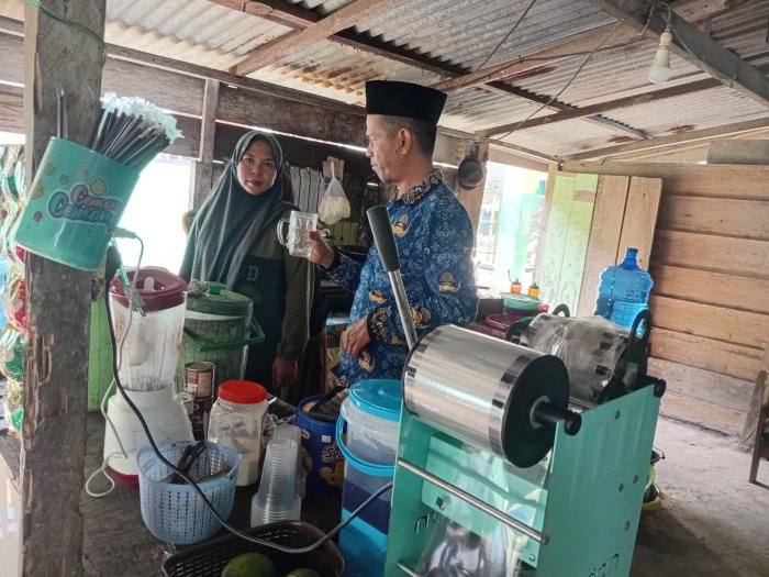 MTsN 5 Muaro Jambi Sosialisasikan Pengurangan Sampah Plastik