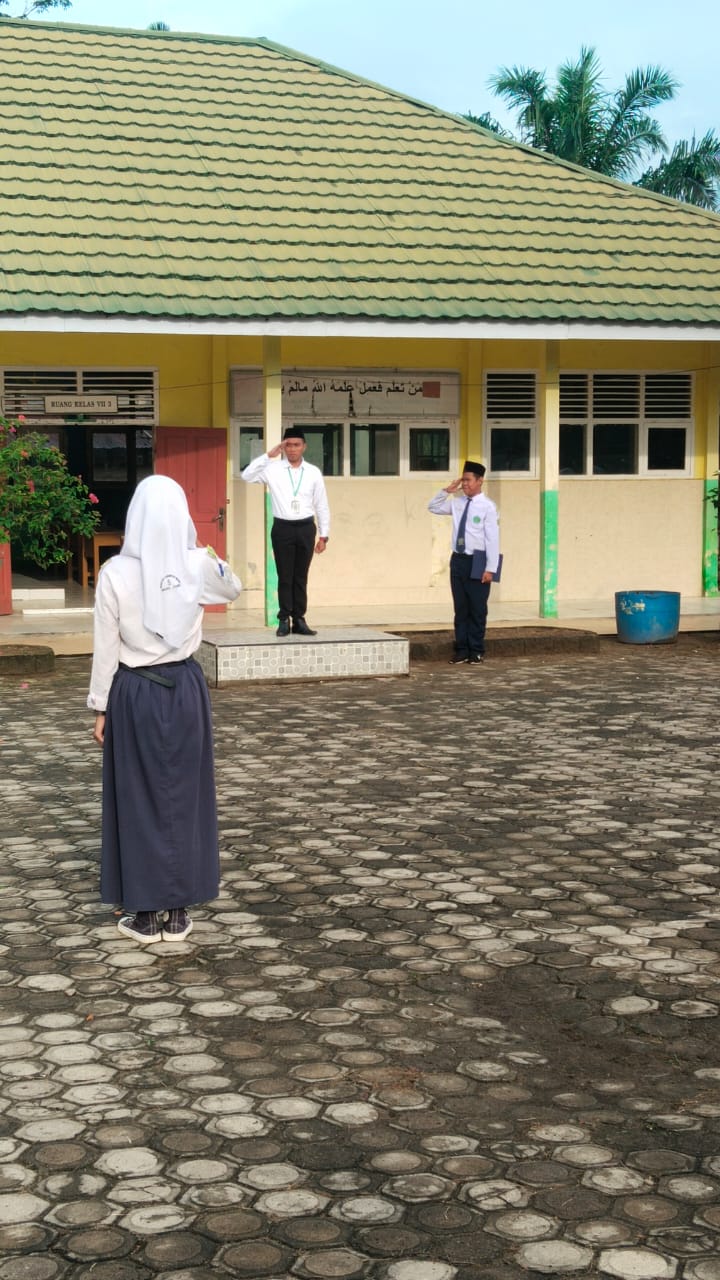 Mu'ammar Nurkhalis Akmal, Upacara Bendera 'Kenyok' Hanya Ceremonial.