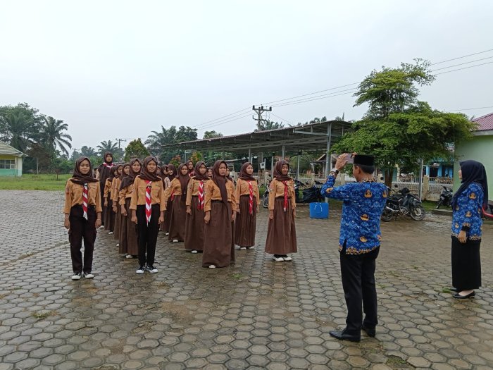 Semangat Pramuka, Meski Hujan Tetap Latihan Bersama