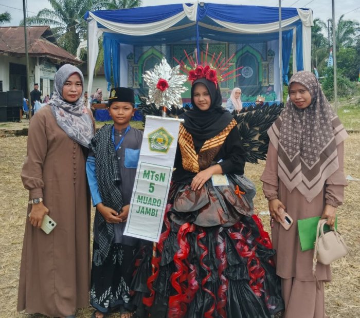 Ayla Tiwana Raih Juara 3 Busana FASI XXII Muaro Jambi
