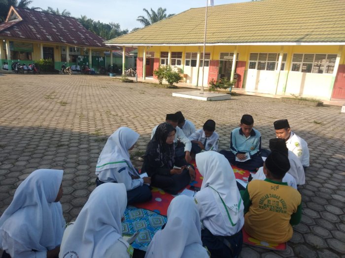 Atinasari, Belajar Dari Sekarang Jangan Menyesal di Kemudian Hari