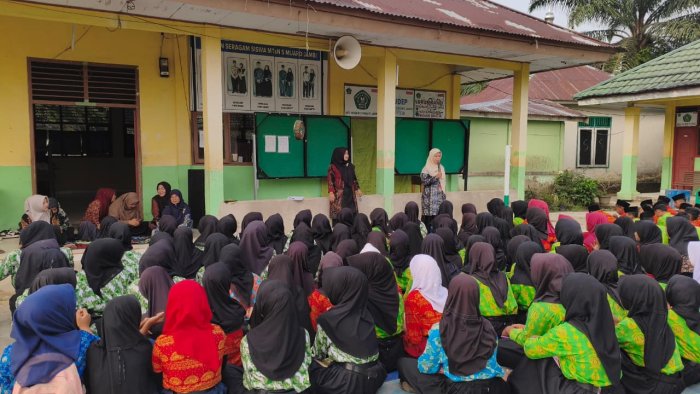 Kamis Literasi, Ikhtiar Meningkatkan Wawasan Siswa-Siswi