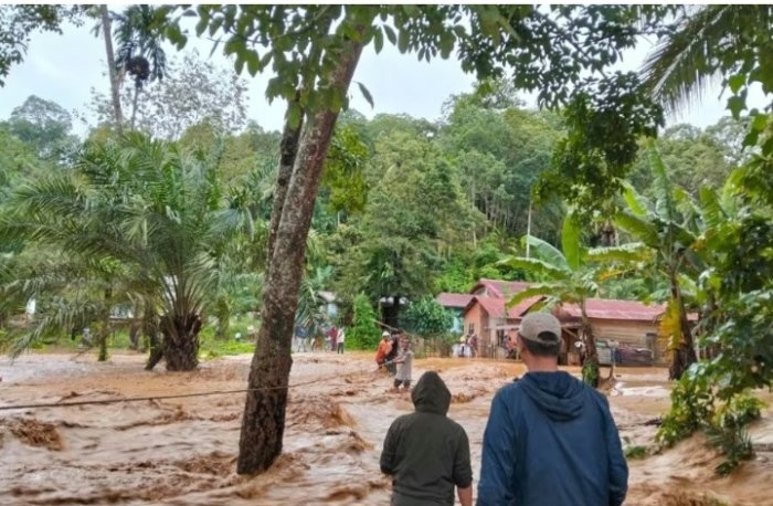 Catatan MTsN 5, Hikmah di Balik Musibah Banjir Sumatera ( Part 1 )