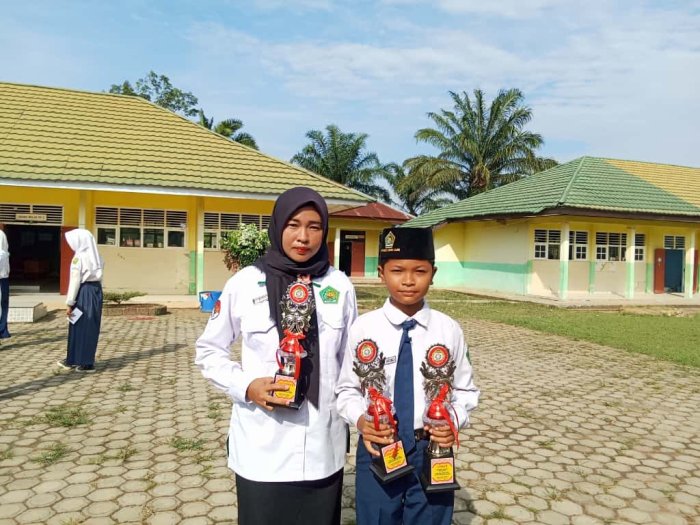 MTsN 5 Muaro Jambi Raih Juara 2 Busana Muslim FASI XXII