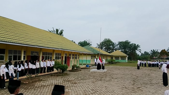 Upacara Hari Senin, Pembina Tekankan Masalah Disiplin