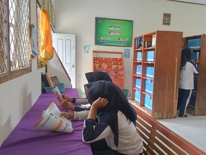 Pustaka, Mari Bersama Giat Membaca  