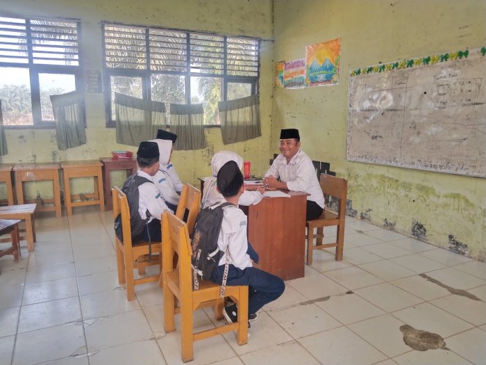 Asesment Hari Pertama, Waka Kurikulum Pantau Pelaksanaan di Kelas.