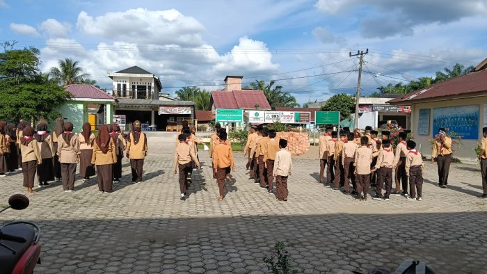 Kak Dwi, Pramuka Harus Tangguh dan Mandiri
