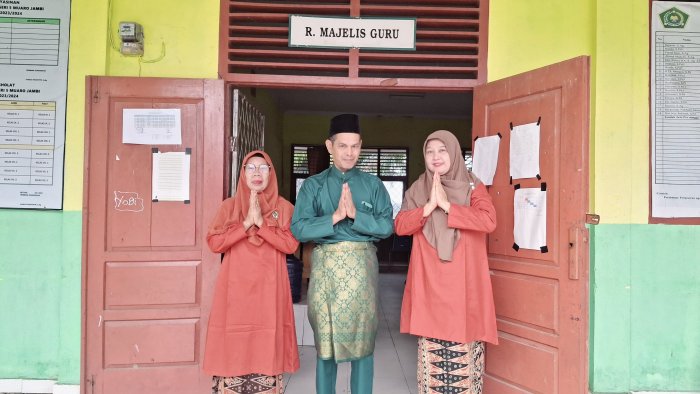 Hari Adat Melayu Jambi, MTsN 5 Pakai Teluk Belango dan Baju Kurung