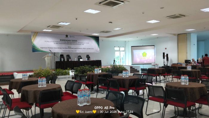 Bimbingan Teknis Rapor Digital Madrasah, MTsN 5 Muaro Jambi Utus Operator Tingkatkan Kompetensi Pengelolaan Nilai